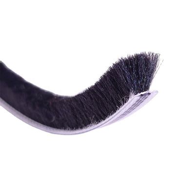 Auminyum kapı ve pencere silikon tabanı dökülmeyen alüminyum kaydırma kapı pencere hava şerit fırça mühürü 50000 metre