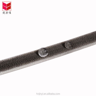 PP Fin Alüminyum Pencereler ve Kapılar İklim Çizgisi Fırça Dükkanı Yığın Yüksekliği 3-25mm / Genişliği 3-50mm