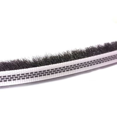 Modern Tasarım Tarzı CLJ Fined Rüzgar Dayanıklı Toz Dayanıklı Mohair fırçası Plastik Weatherstripping ve 3-25mm Yığın Yüksekliği ile