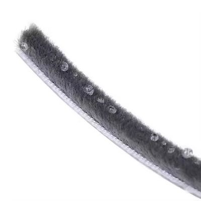 Modern Tasarım Daire Kapı Fırçası Weatherstripping Gri Silikon Yün Yığın 7 * 6mm Boyut Toz Önleyici Pencere Sinyalı Çizgi Çok yönlü