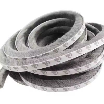 Daireler için özelleştirilmiş dirençli kapı mühür bandı Yükü 3-25mm Genişliği 3-50mm Pencere aksesuarları