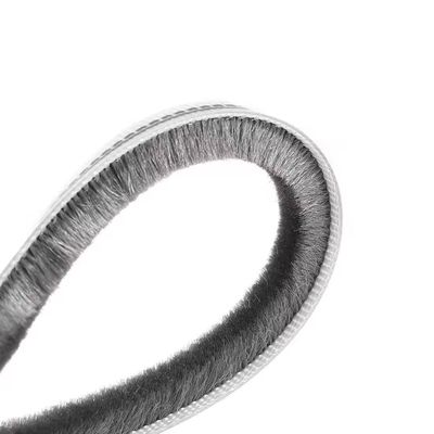 3-50mm genişlik Renkler KARA/GİRİ/KÜRÜ/BEYAZ/BİR KALK Çöp yün yığın pencere kapısı alt hava şeridi için mühürleme hava şeridi