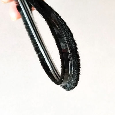 ISO9001 2008 Sertifikalı Fin Wool Pile Weather Strip ile Otelinizin Hava Korumasını Geliştirin