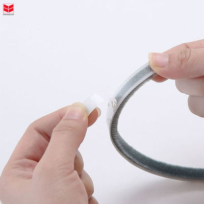 Alüminyum Kapılar Ve Pencere Aksesuarları Yün Yığın Hava Şeritleri ISO9001 2008 Sertifikasıyla Pencere Sızdırma fırçası