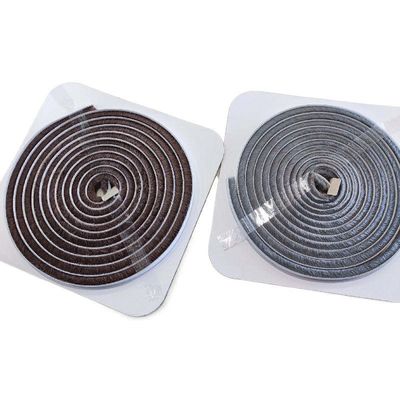 3-25mm Yığın Yüksekliği Gri Siyah Özel Yün Yığın Kapı Ve Pencere Hava Çubuğu Kendisi ve ISO9001 2008 Sertifikasyonu